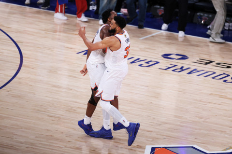 Knicks protagonizam a maior virada da história das finais da NBA e vencem os Spurs no Jogo 4