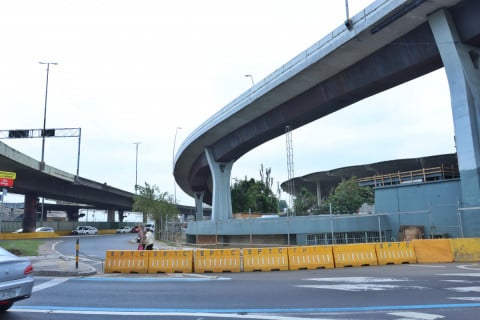 Saída de Porto Alegre pela Rodoviária segue com acesso limitado após a enchente de 2024