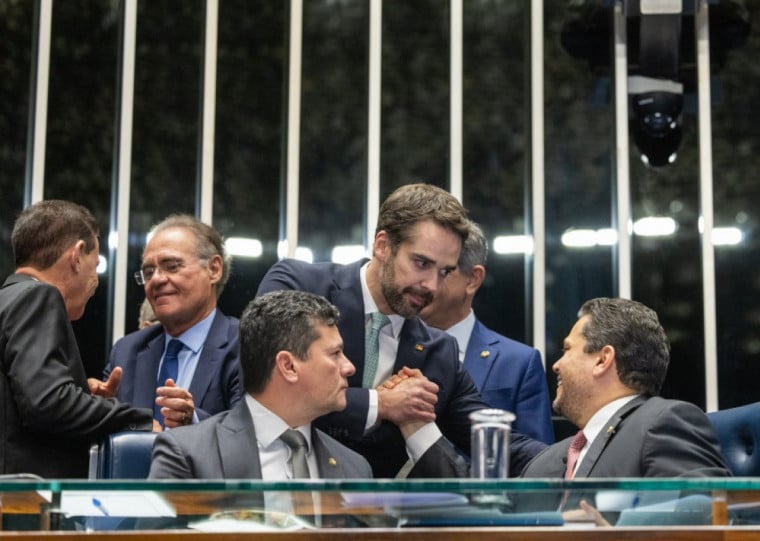 Leite participou das negociações na quarta-feira (10) em Brasília e insiste na manutenção do diálogo após aprovação do projeto sem acordo