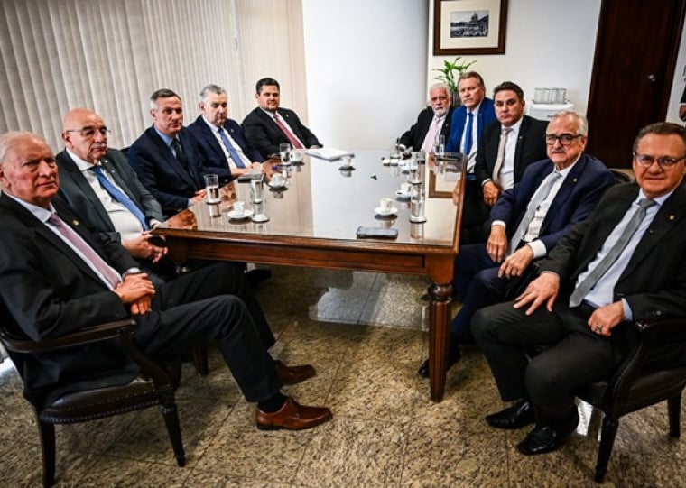 leite e parlamentares