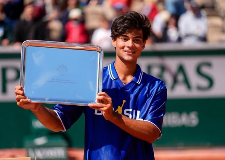 Campanha também colocou o jovem no topo do ranking juvenil da ATP
