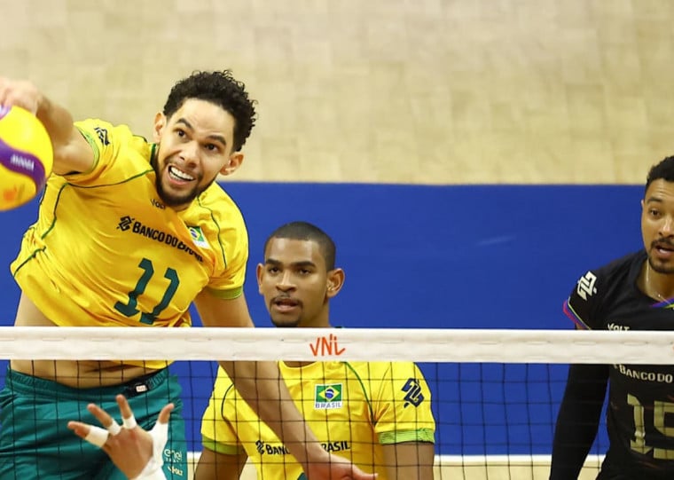 Partida começou equilibrada, mas brasileiros cresceram nos sets finais para fechar em 3 a 1