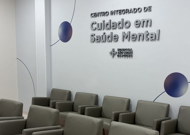 Novo serviço reúne hospital-dia, atendimento multiprofissional intensivo e tecnologias avançadas para acompanhamento de transtornos mentais graves 
