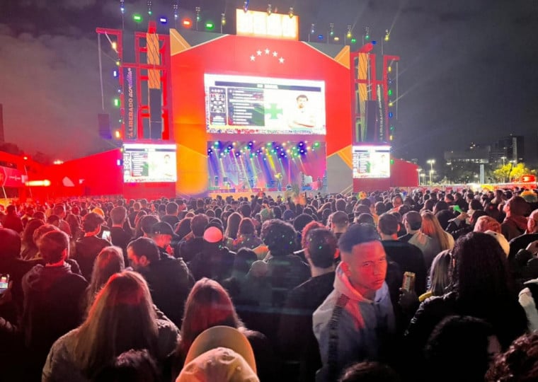 Público fez uma bonita festa no Parque Harmonia em evento da Arena Nº 1 para o empate entre Brasil e Marrocos