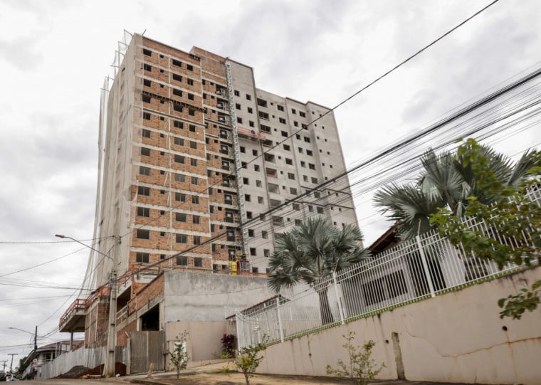 Segundo a Abramat, a revisão da estimativa reflete principalmente o ambiente macroeconômico