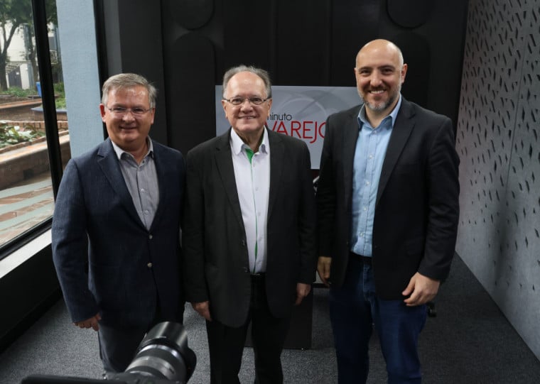Primeiro programa em novo formato teve Pioner (esq), Sielichow (centro) e Guerra