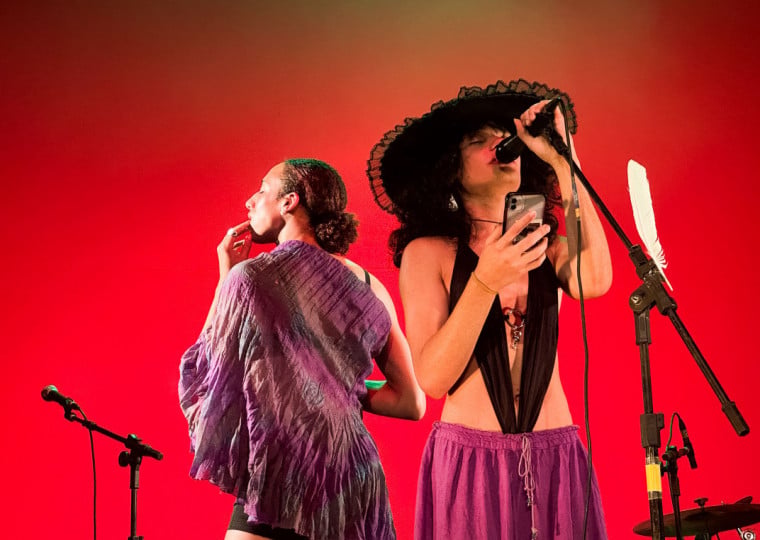Rosa Nika e DJ Musa apresentam Luxo das Gaúchas no Teatro do CHC Santa Casa