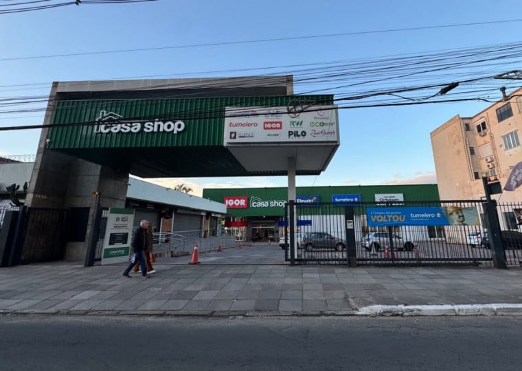 Centro comercial &eacute; especializado em materiais de constru&ccedil;&atilde;o e reforma e utilidades para casa