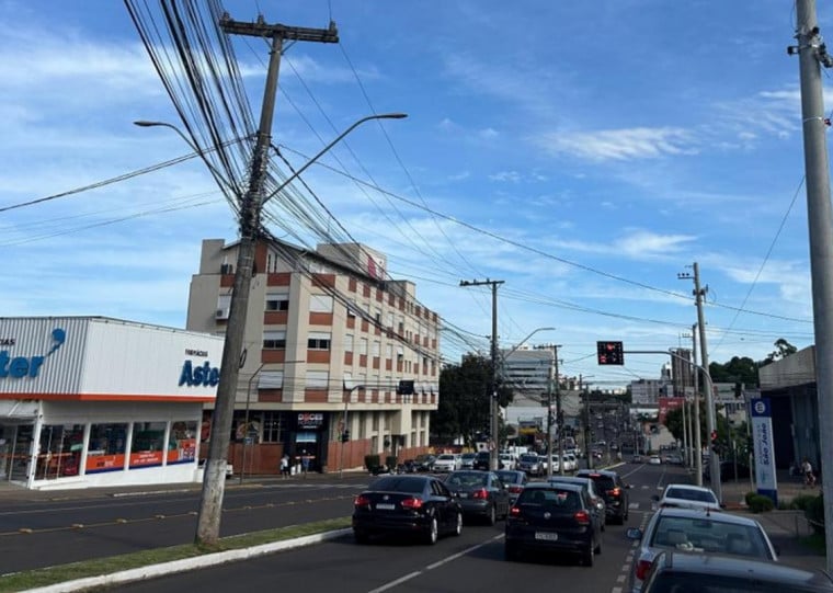 Iniciativa pretende reduzir, a partir da sincronização de sinaleiras da cidade, o tempo de deslocamento para os motoristas