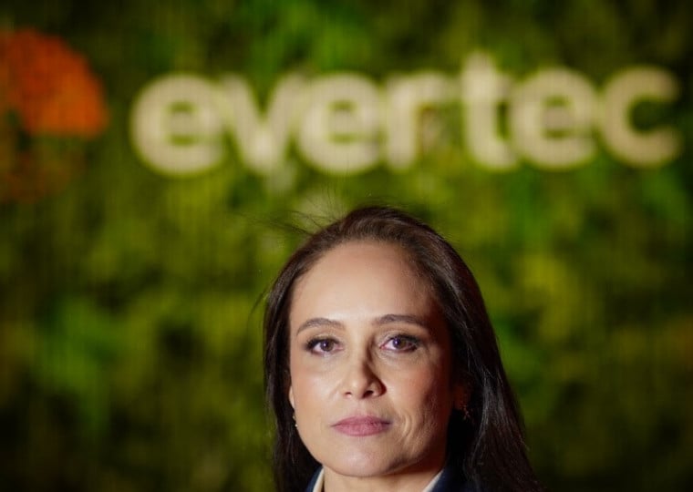 Luciana Precaro é dretora de Consórcios da Evertec Brasil
