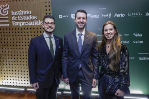 A posse da nova diretoria do IEE