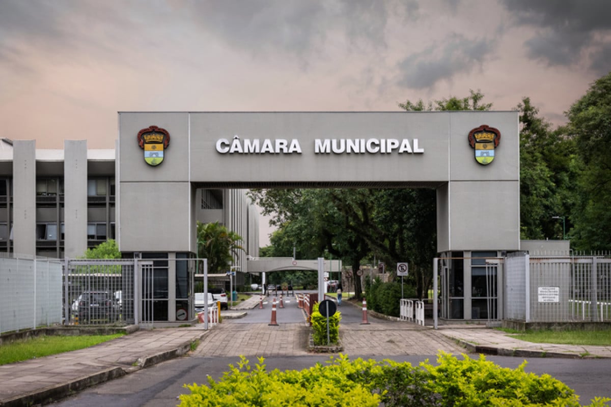 Câmara de Porto Alegre aprova projeto que amplia possibilidades de uso de bens públicos