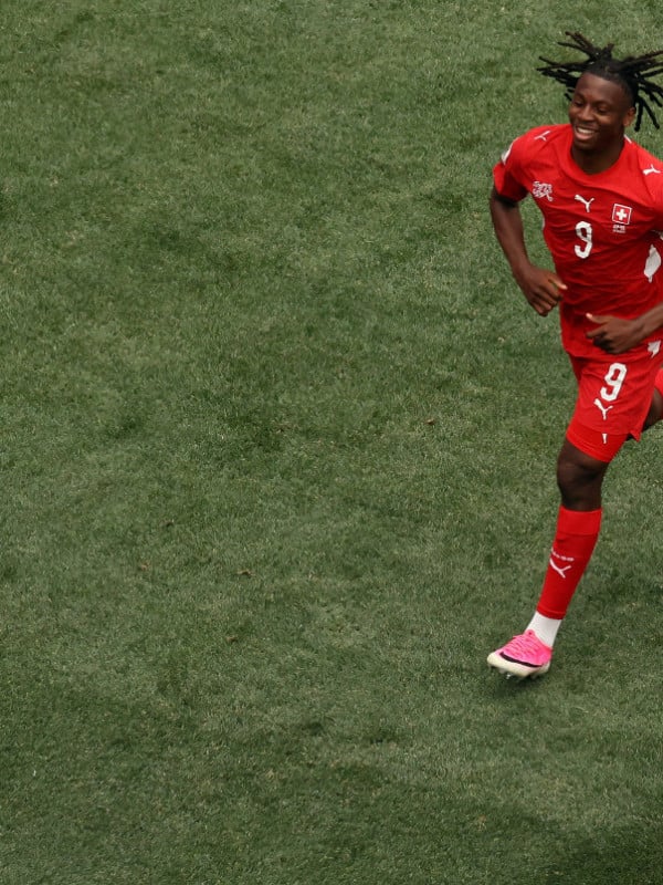 Na abertura da 2ª rodada, África do Sul arranca empate no final e Suíça goleia Bósnia