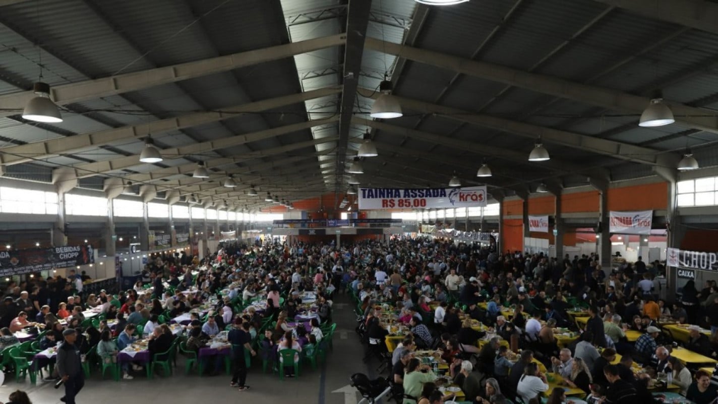 Edi&ccedil;&atilde;o de 2026 conta com shows nacionais de Ana Castela e Menos &eacute; Mais  | Festa Nacional do Peixe/Divulga&ccedil;&atilde;o/Cidades