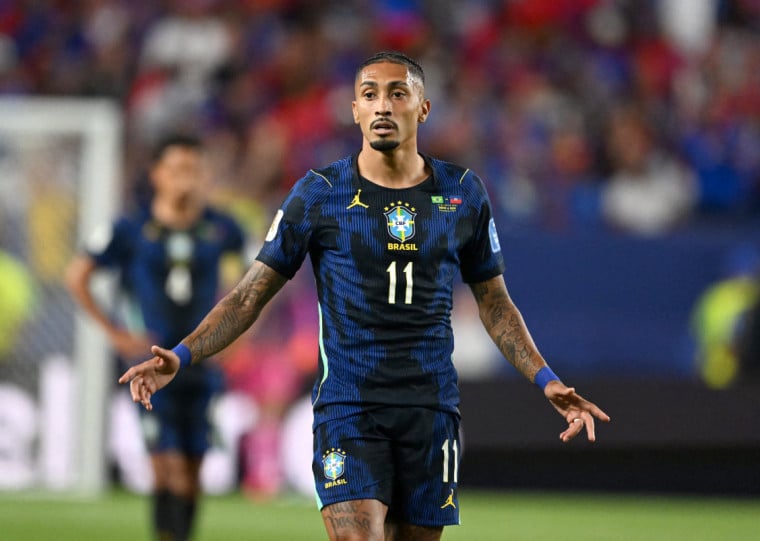 Raphinha lesionou a posterior da coxa direita e é dúvida para o restante do Mundial