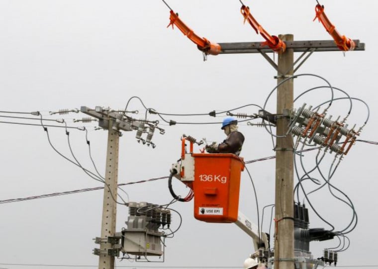 As casas de bombas estão sendo ligadas à rede de energia que atenderá exclusivamente as estruturas operadas pelo Dmae