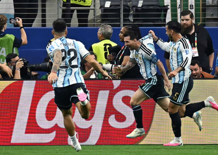 Messi agora soma 18 gols na história das Copas do Mundo