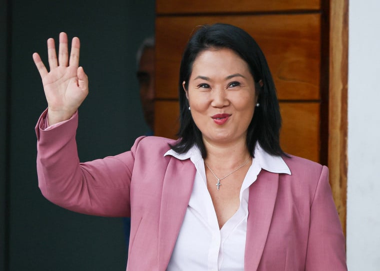 Keiko ampliou para 43.386 votos a dist&acirc;ncia sobre S&aacute;nchez e soma 50,118% dos votos v&aacute;lidos