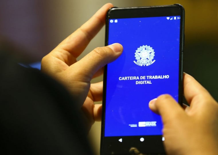 O total representa acréscimo de 2,17 milhões de vínculos em relação a fevereiro de 2025
