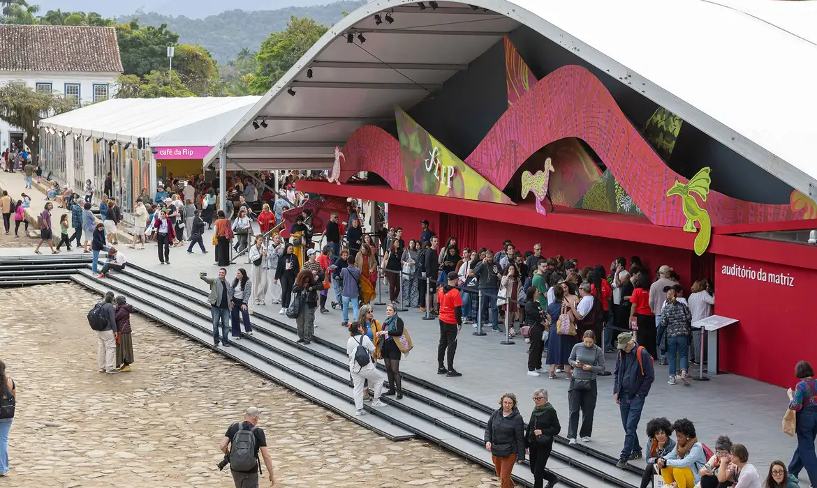 Feira literária que acontece em Paraty, no Rio de Janeiro, irá homenagear a poeta paulista Orides Fontela