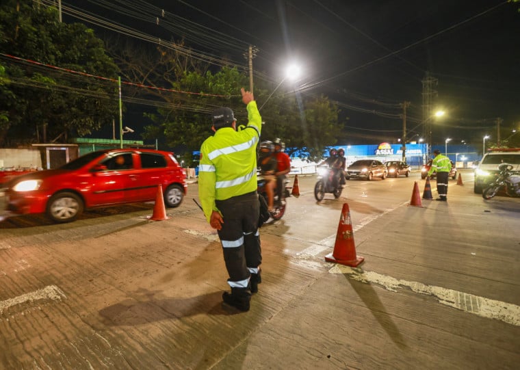 Moradores do Centro de Manaus aíram das suas casas por precaução