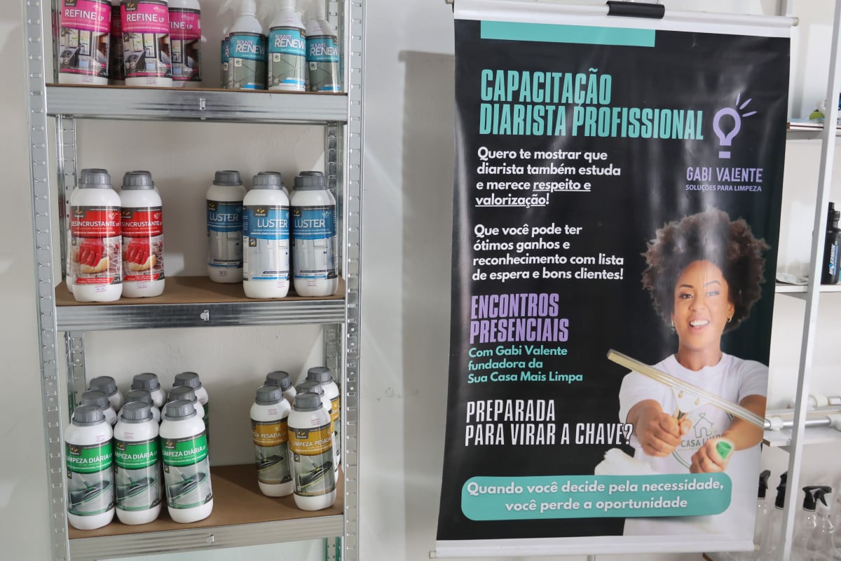Ao final do curso, as alunas recebem kits de produtos profissionais para utilizarem em  seus pr&oacute;prios neg&oacute;cios e s&atilde;o direcionadas para uma base de clientes de forma gratuita.   | Dani Barcellos/Especial/JC