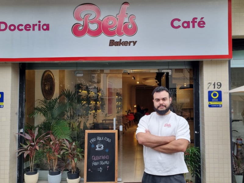 Diovanni Cardoso &eacute; o empreendedor &agrave; frente da Bets Bakery<br />Foto: Gustavo Marchant/Especial/JC