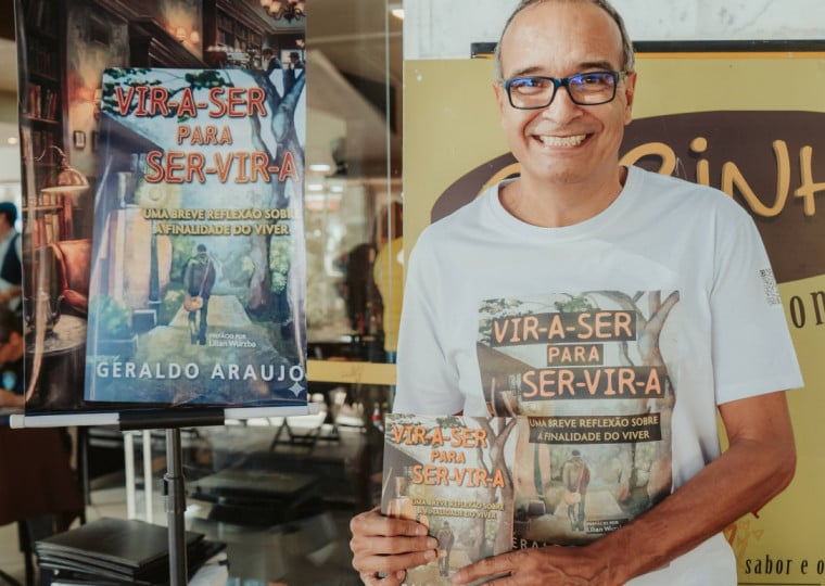 Obra 'Vir-a-ser para ser-vir-a' questiona as lógicas tradicionais de sucesso e individualismo