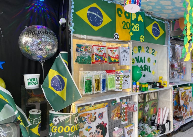 No período da Copa do Mundo, lojas registram aumento no faturamento com a venda de itens decorativos