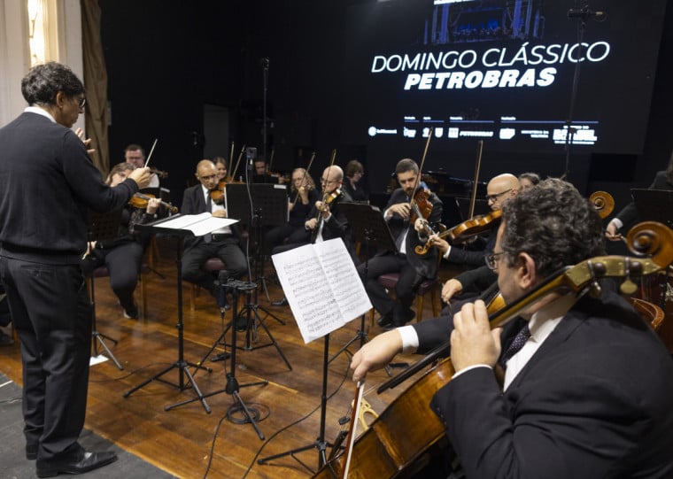 Domingo Clássico Petrobras homenageia Chico Buarque e suas canções sobre o fim de um relacionamento amoroso
