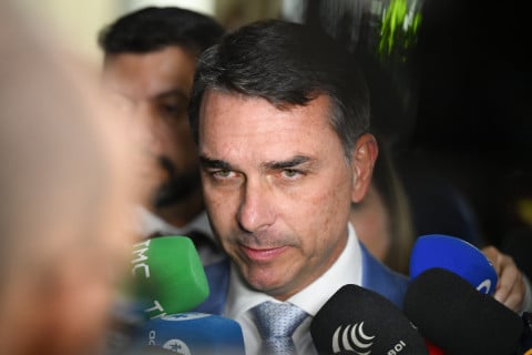 Podemos recusa apoio a Flávio Bolsonaro e também decide ficar neutro na eleição