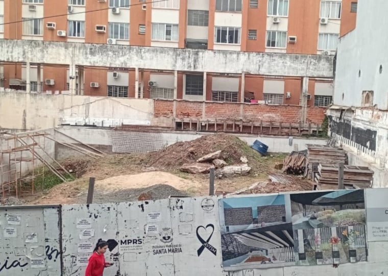 Após atrasos e adaptações, entrega do memorial é novamente adiada
