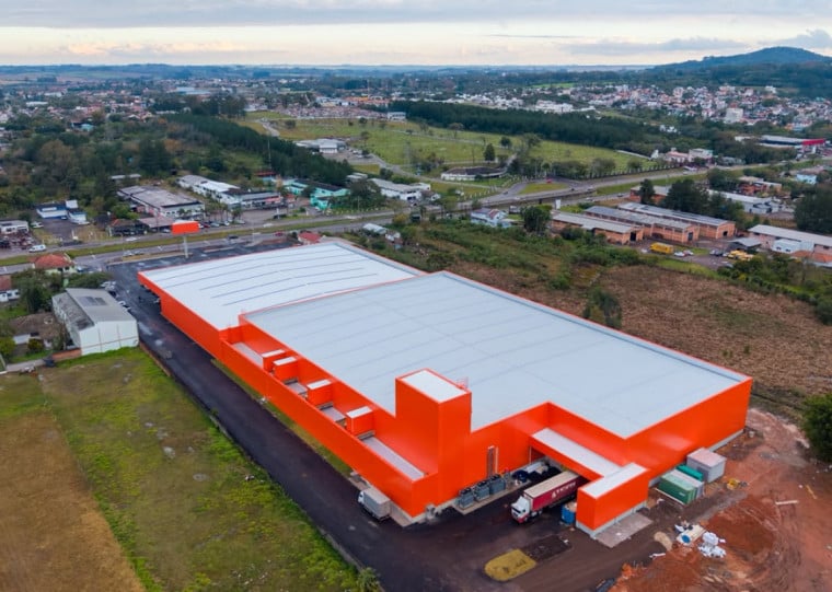 Minuto Varejo - Grupo Passarela - Via atacarejo - santa maria - bairro Cambi - 15ª loja - marca - no RS - supermercado  