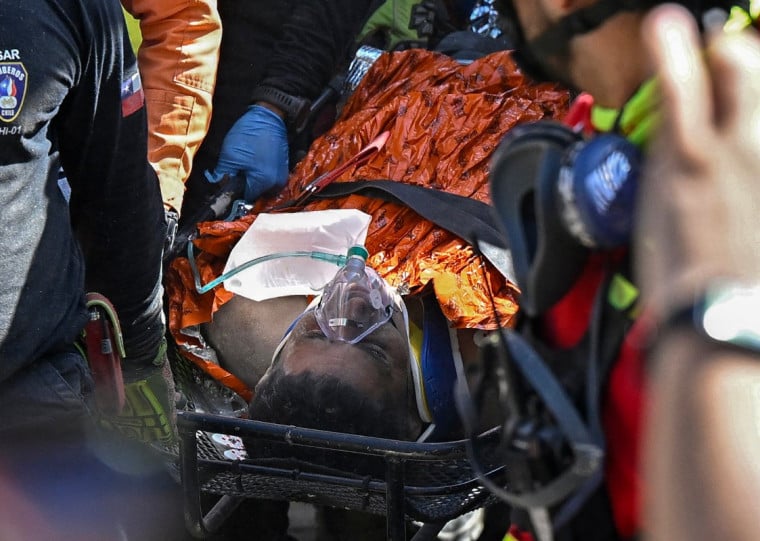 Hernán Gil foi retirado dos escombros na manhã desta quinta-feira (2), oito dias após os terremotos que atingiram a Venezuela