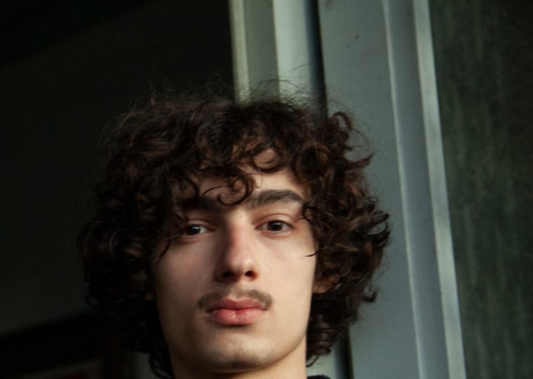 Filho de nomes fortes da cena, Petracco foi aos EUA com 18 anos estudar piano