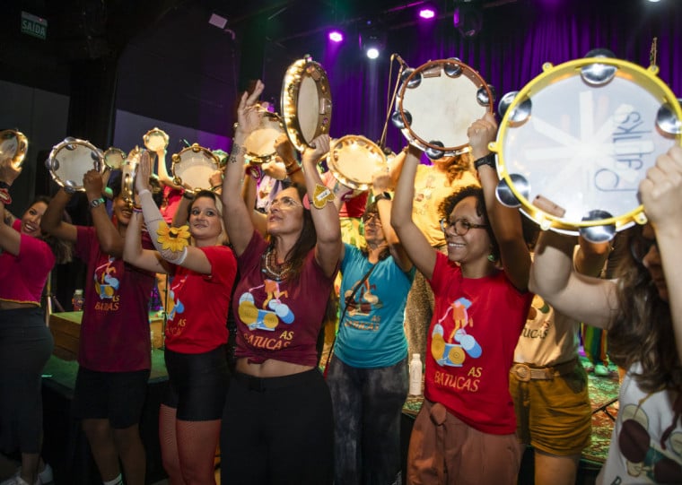 Comandanda pelas musicistas Biba Meira, Julia Pianta e Raquel Pianta, a oficina de percussão e canto contará com participação especial da sambista Shay Rodrigues 
