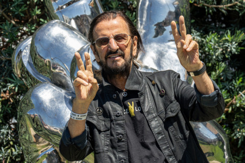 Ringo Starr comemora 86 anos com anúncio de nova turnê nos Estados Unidos