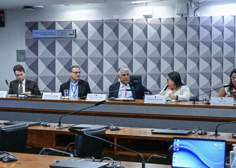 Endividamento e saúde mental da população foram debatidos em reunião conjunta da Comissão de Direitos Humanos e Legislação Participativa e da Comissão de Assuntos Sociais do Senado.