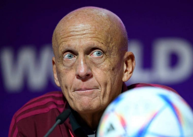 Pierluigi Collina diz estar, "no geral", satisfeito com as atuações dos árbitros