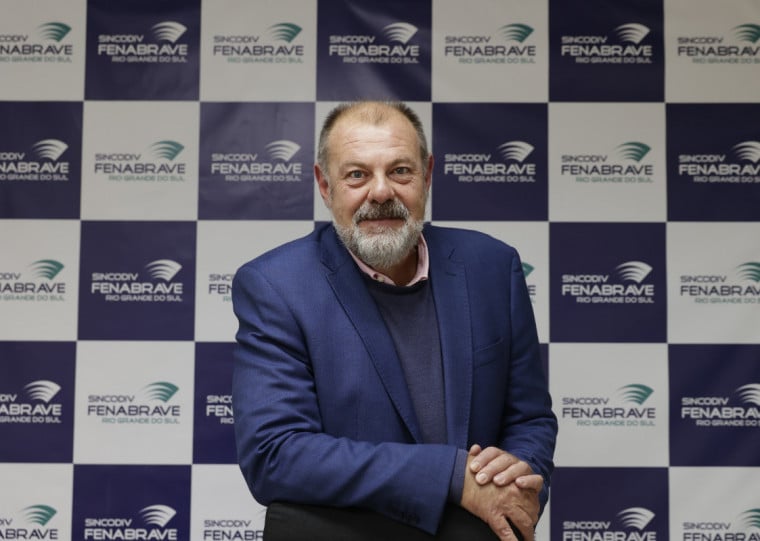 Jefferson Fürstenau, presidente do Sincodiv/RS, diz que setor é composto por 753 concessionárias que empregam 25 mil trabalhadores