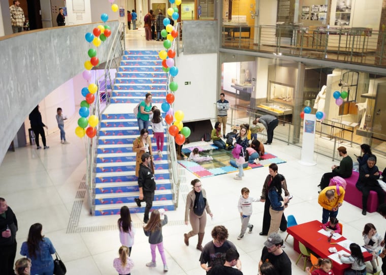 Evento infantil chega à sua 9ª edição neste sábado (18) com atividades que unem arte, história, vivência circense e arrecadação de livros para hospital