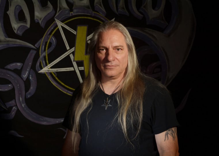 Baterista foi uma das figuras fundamentais para a consolidação do death metal, gênero extremo do rock pesado
