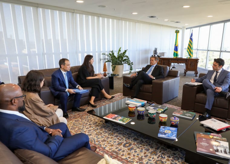 Rreunião durou cerca de 15 minutos e apenas o presidente do TSE falou