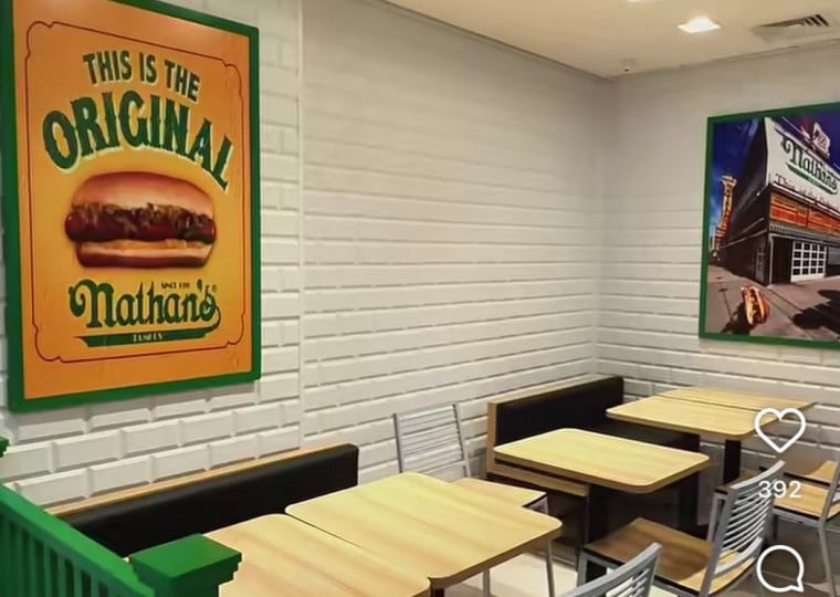 Fast-food fica no primeiro piso do Iguatemi, com lanches tradicionais da marca de Nova York