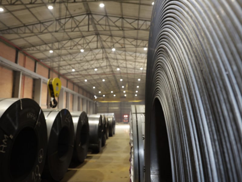 Empresa investe <br>R$ 140 milhões em fábrica de chapas de aço em Porto Alegre