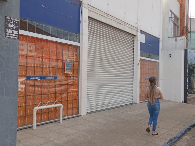Rede do interior gaúcho fecha lojas, demite e expõe dificuldades do varejo