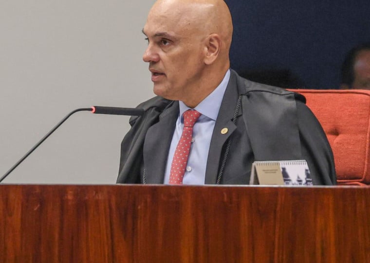 O ministro entendeu que Bolsonaro já foi condenado pelos fatos relacionados ao monitoramento ilegal de autoridades públicas