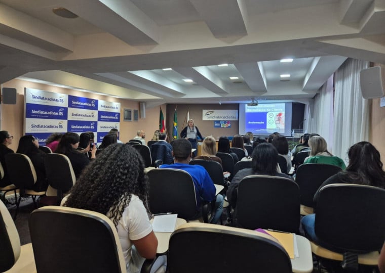 Iniciativa do Sindiatacadistas RS já impactou mais de 3,3 mil profissionais nos últimos 18 meses e reforça a qualificação como um dos pilares para o desenvolvimento sustentável do setor