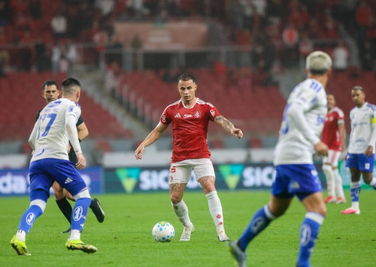 Alvirrubro chegou a três derrotas consecutivas no Nacional