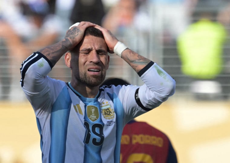 Zagueiro se despede da seleção após a derrota para a Espanha na final da Copa